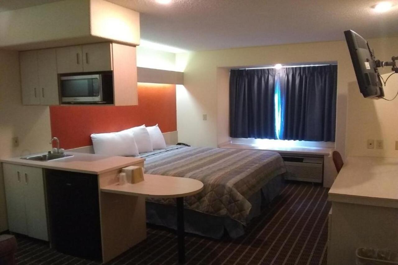 Travelodge By Wyndham Chadron Εξωτερικό φωτογραφία