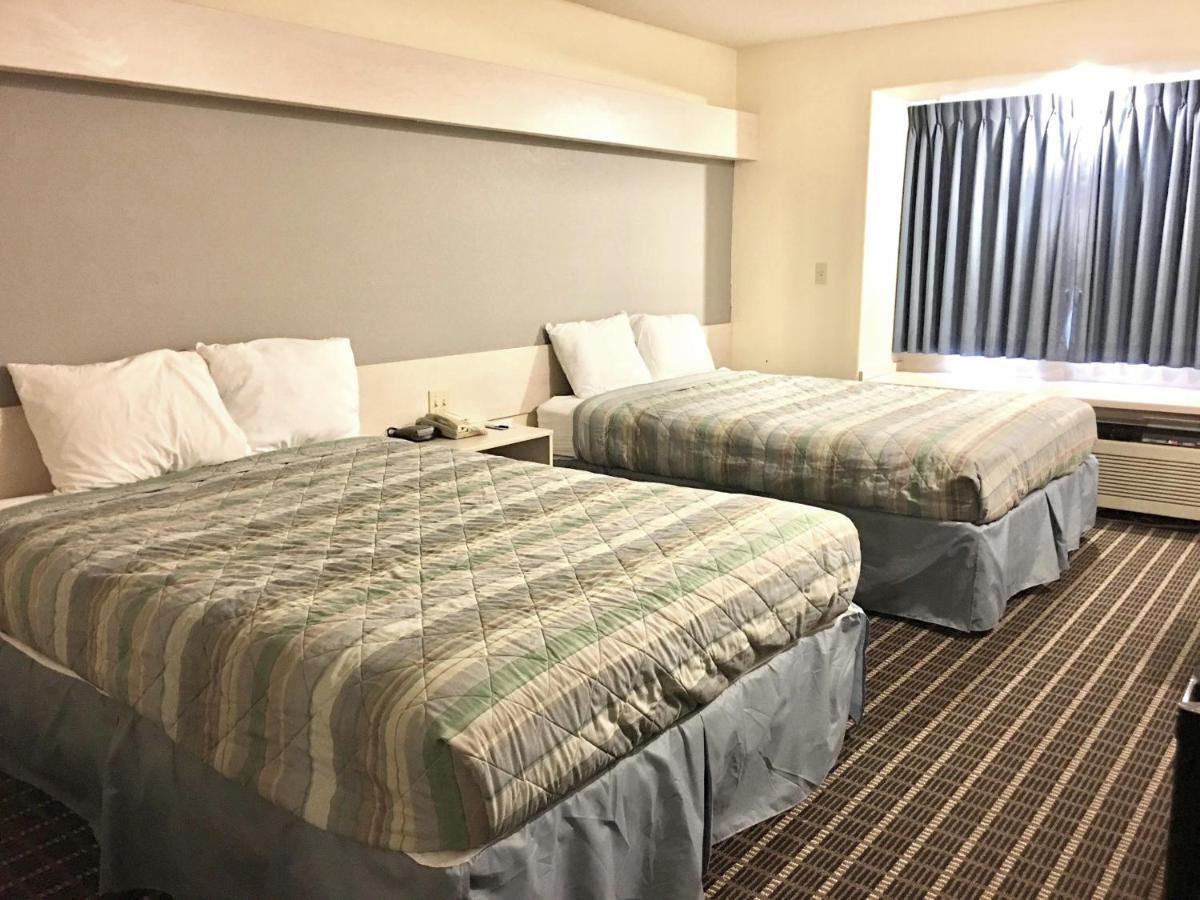 Travelodge By Wyndham Chadron Εξωτερικό φωτογραφία