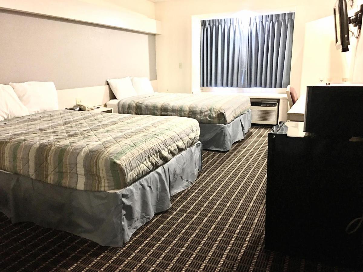 Travelodge By Wyndham Chadron Εξωτερικό φωτογραφία