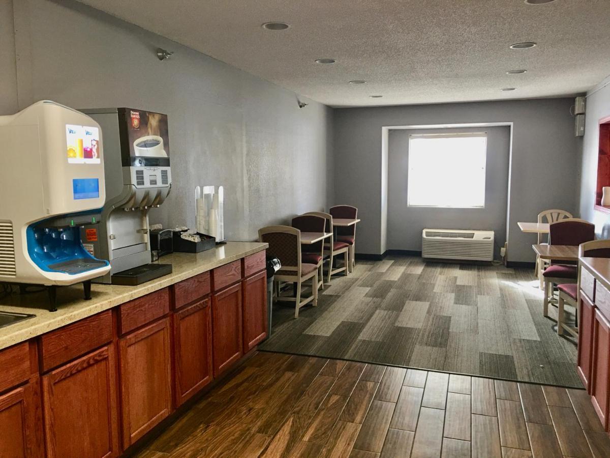 Travelodge By Wyndham Chadron Εξωτερικό φωτογραφία