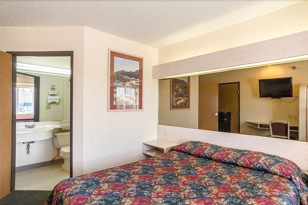 Travelodge By Wyndham Chadron Εξωτερικό φωτογραφία