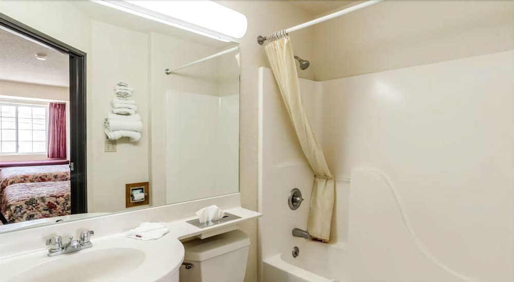 Travelodge By Wyndham Chadron Εξωτερικό φωτογραφία